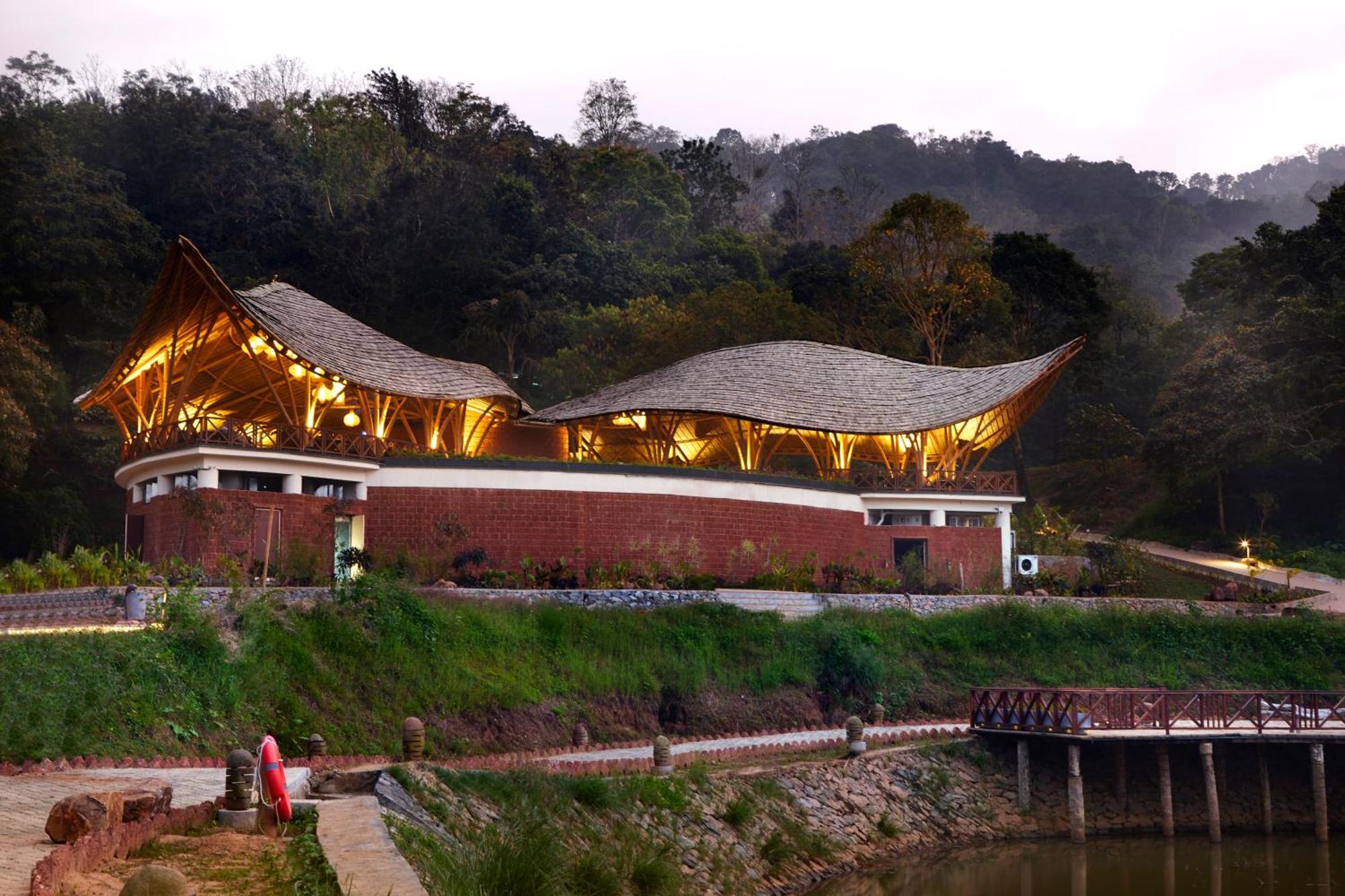 Timbertales Luxury Resort Coorg Tulsa Exterior foto